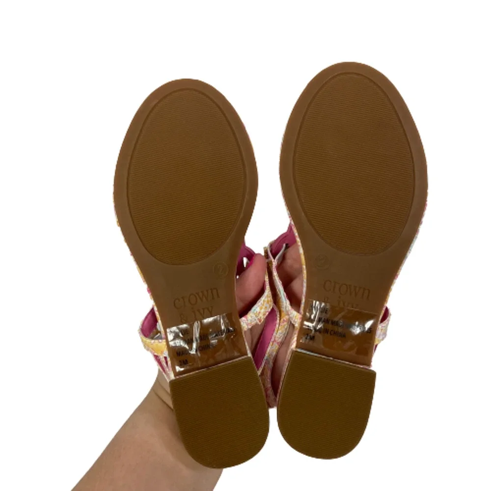 Crown & Ivy Sandals‎ Girls Sz 2 Wylie Pink Yellow Paisley Thong NEW